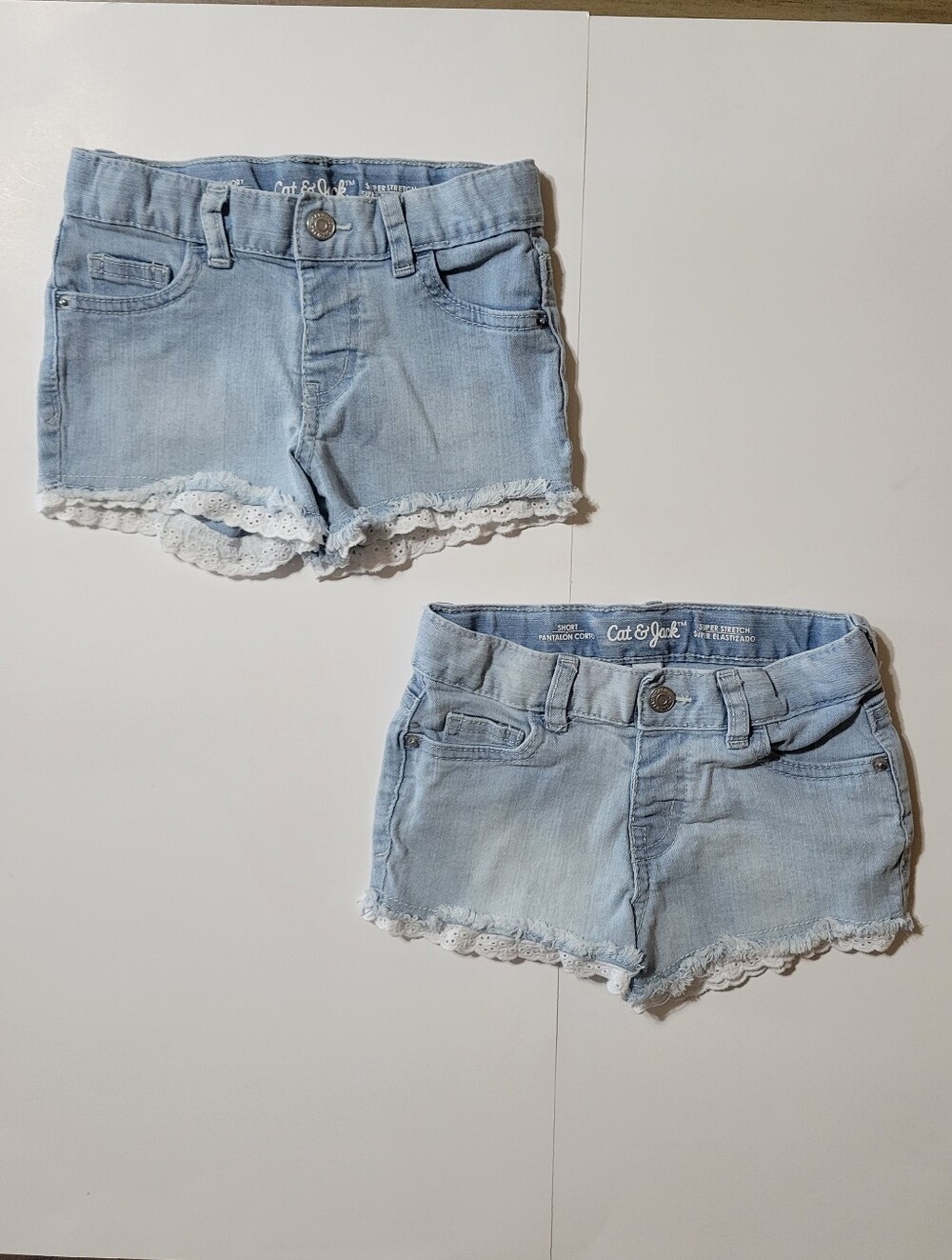 Cat & Jack Girls Light Wash Denim Shorts Bundle Size 4T Lace Trim Jean Shorts